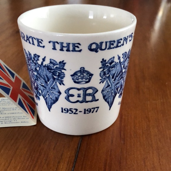 Vintage 1952-1977 Queen’s Silver Jubilee Commemorative Mason.Ironstone M… - Picture 2 of 8